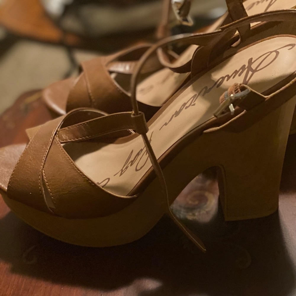 Tan clog sandals